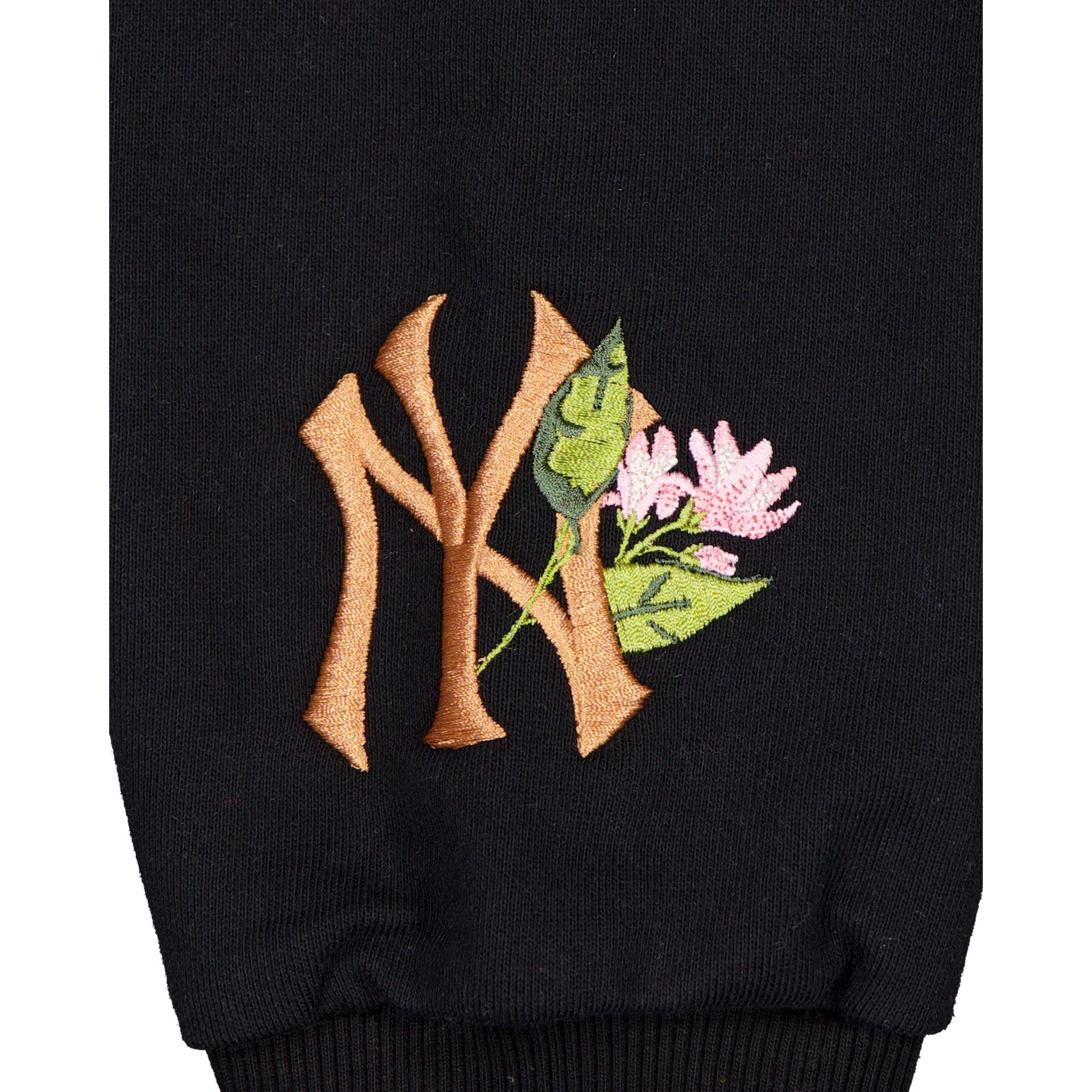 New York Yankees Women's Cropped Black Floral Hoodie - Image 2