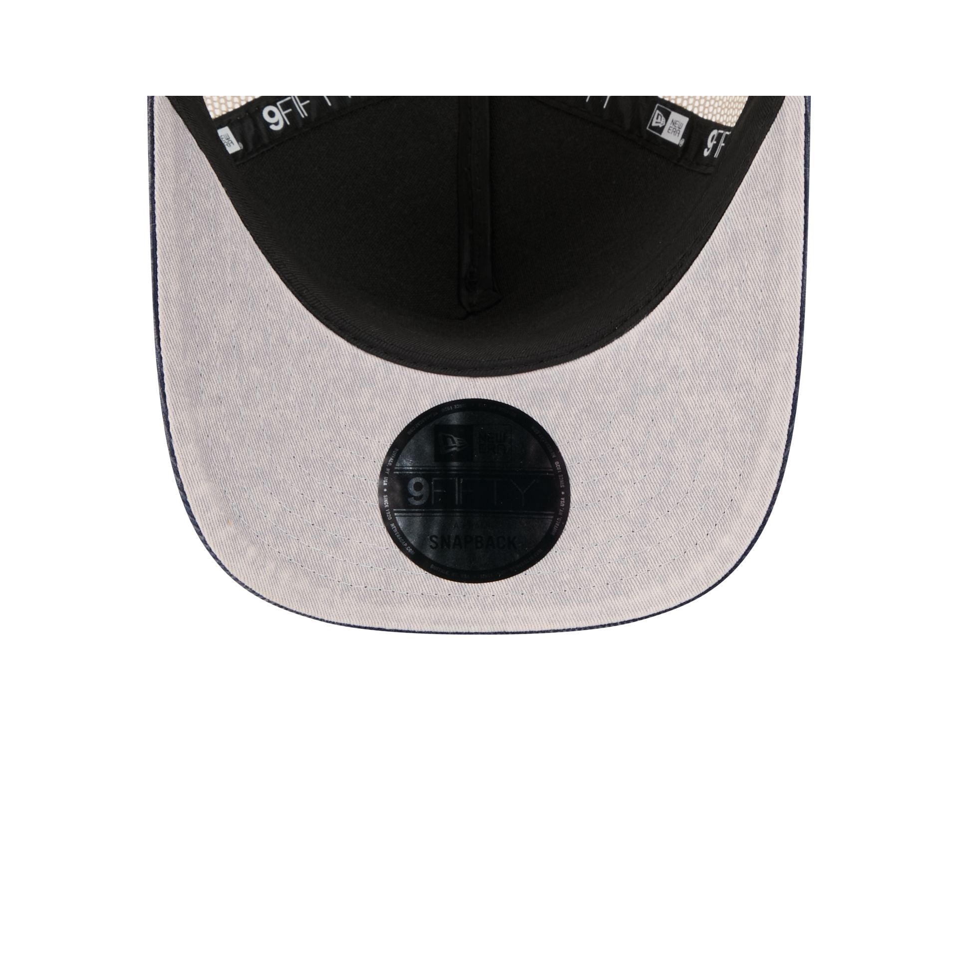 Montreal Canadiens Vintage Landscape 9FIFTY A-Frame Trucker Hat - Image 7